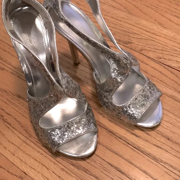 🐝 Genuine Leather Aldo Cut Out Crazed Silver Sparkle Heals - Picture 5 of 10